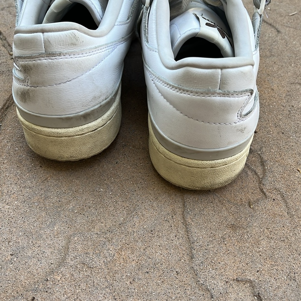 Adidas - Picture 6 of 8
